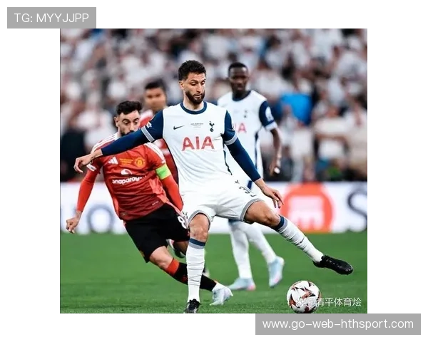 曼联锋线新星闪耀，带领球队打破对热刺的魔咒